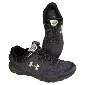 Under Armour Charged Escape 9.5